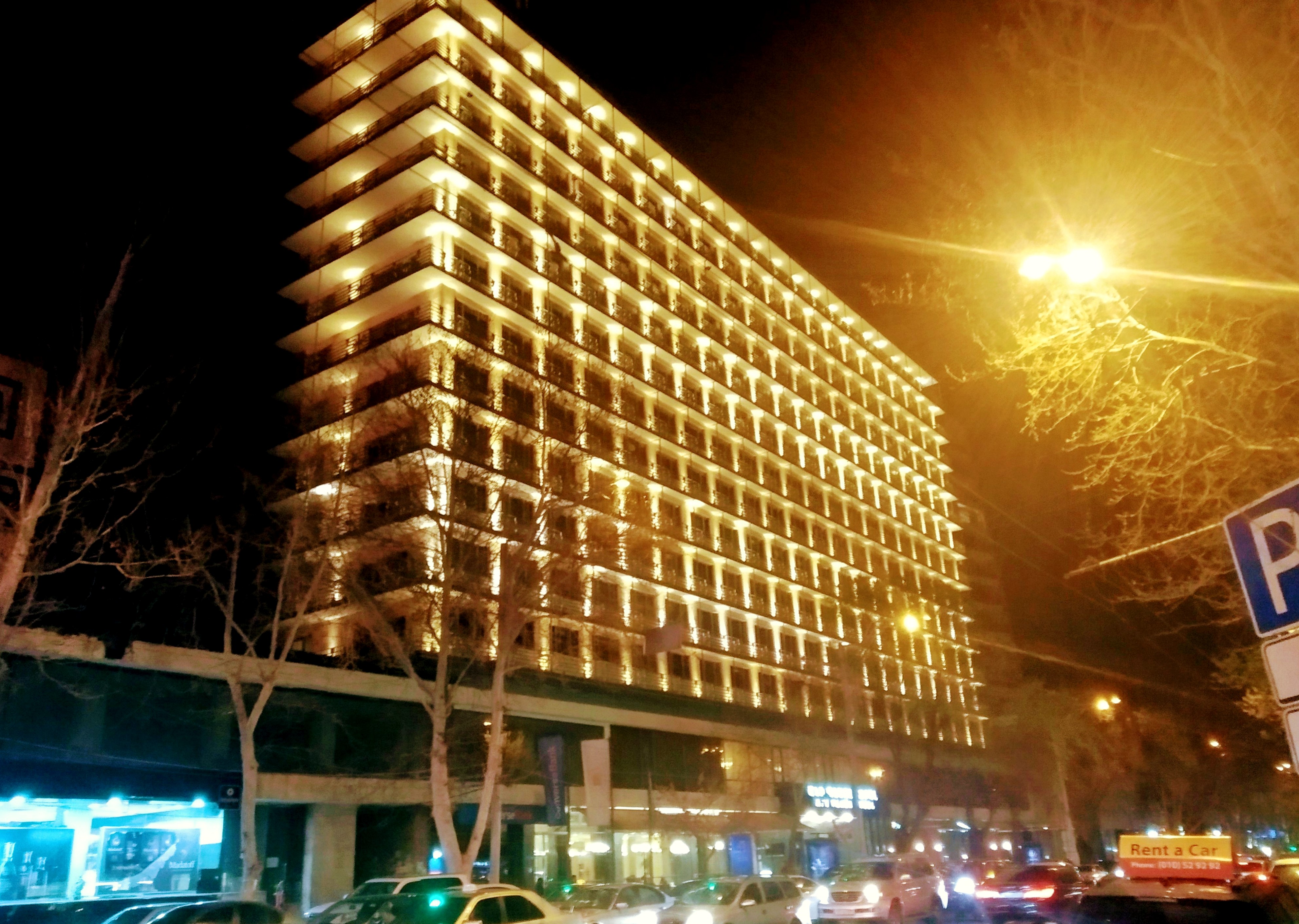 هتل Ani Plaza